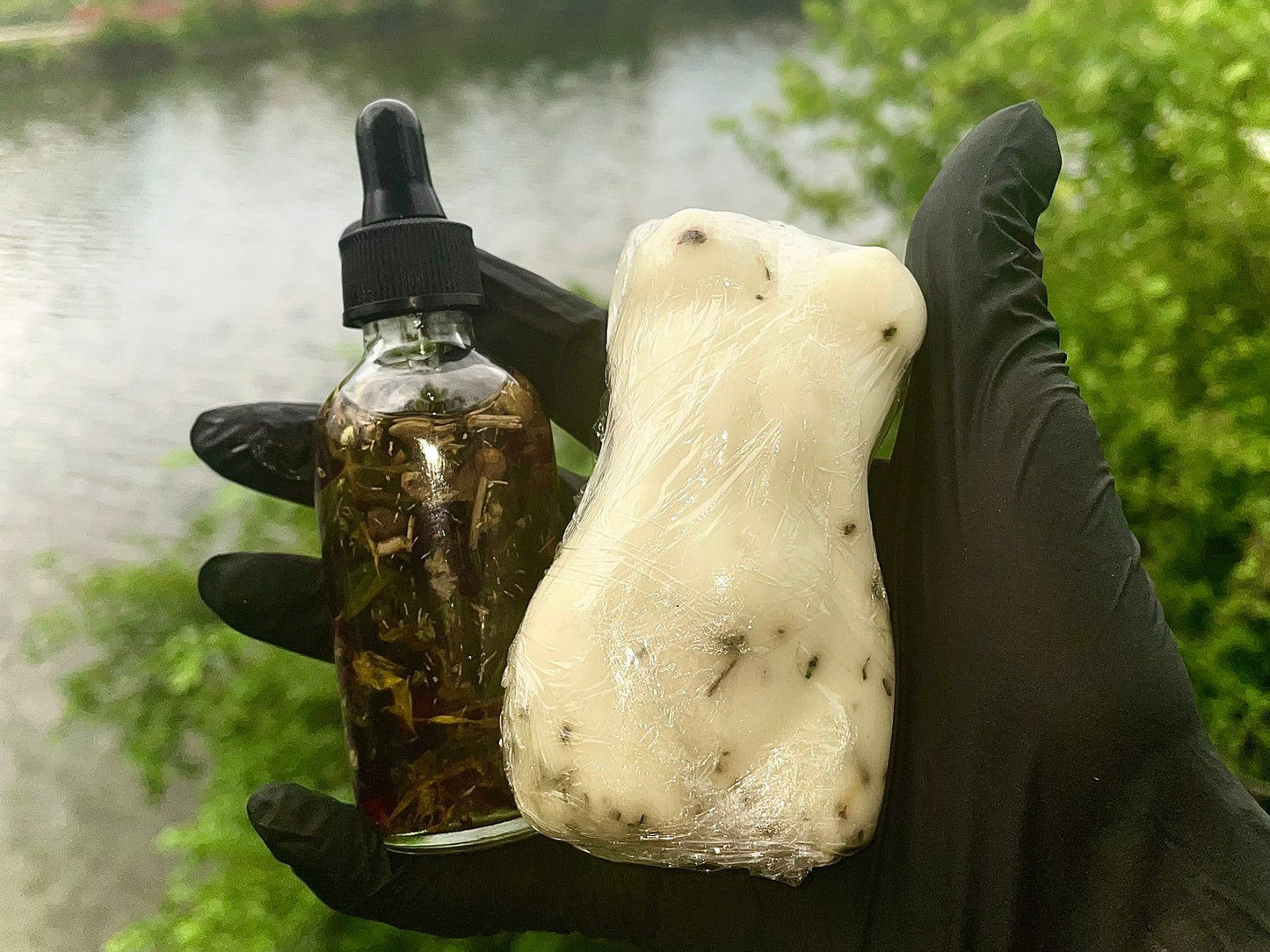 LUXE YONI OIL